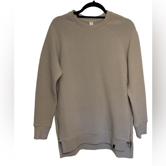 Varley Grey Crewneck Sweater - Picture 2 of 5